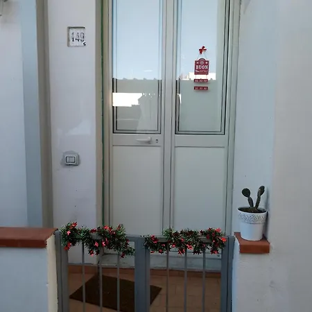 Le Casette Di Nonna Rosa In Fontanarossa Airport Holiday home *